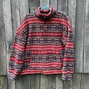 American Eagle Sherpa Sweater size Medium